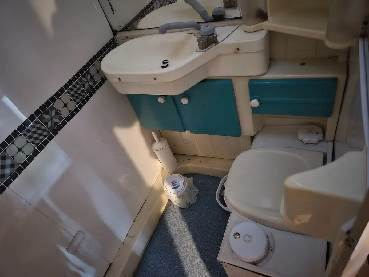 Motorhome - Image 3