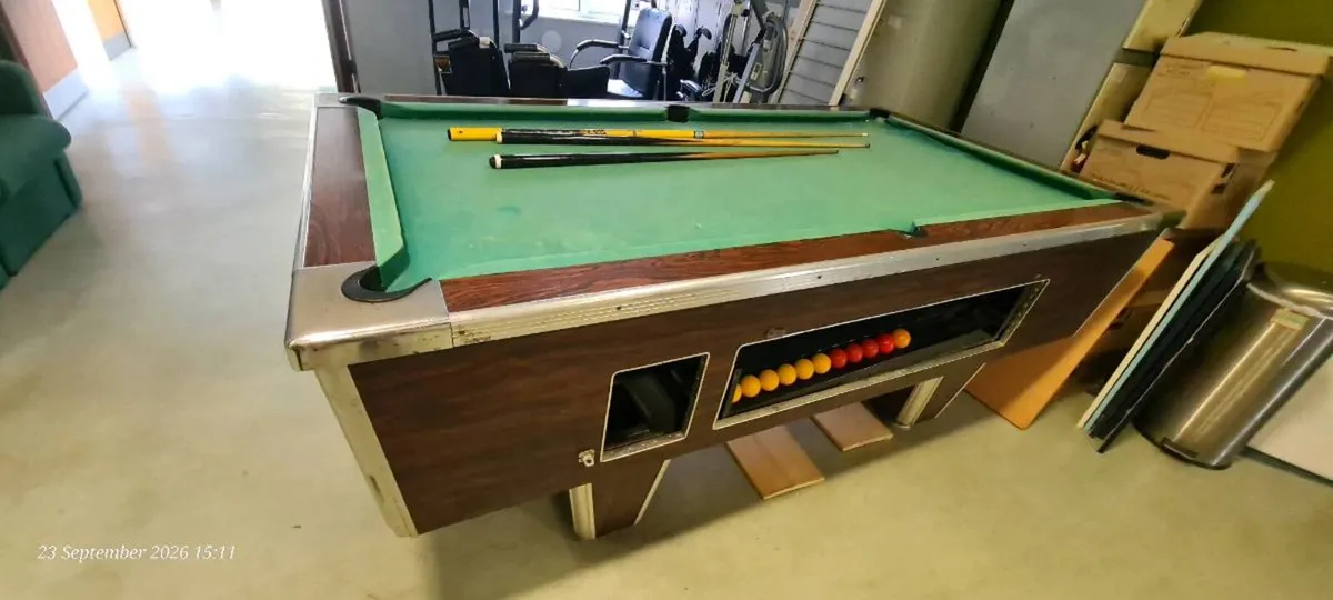 Pool table - Image 3
