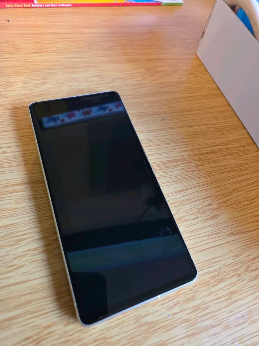 Google pixel 7 128gb *Unlocked* - Image 3