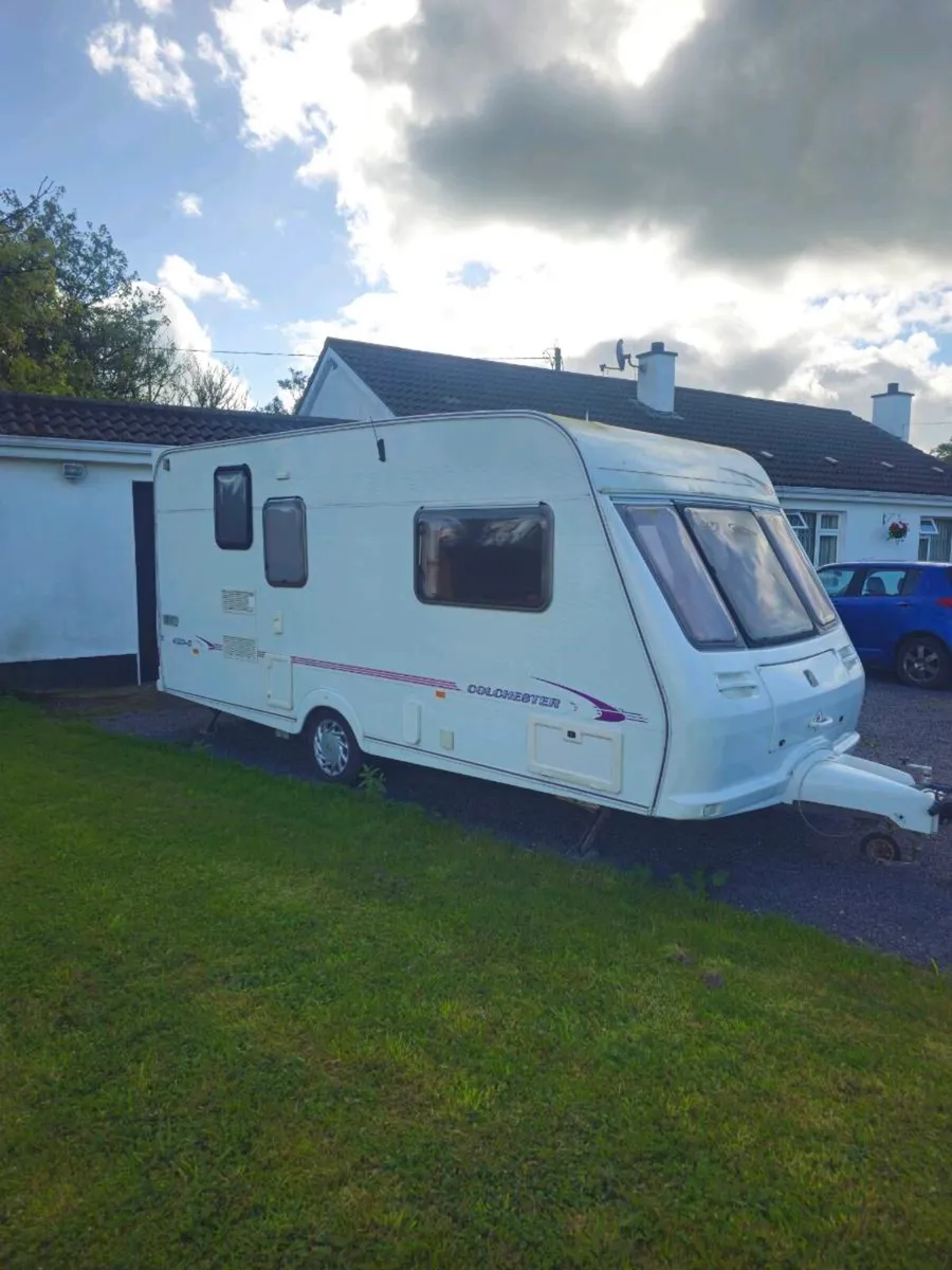 Fleetwood 2 berth caravan - Image 1