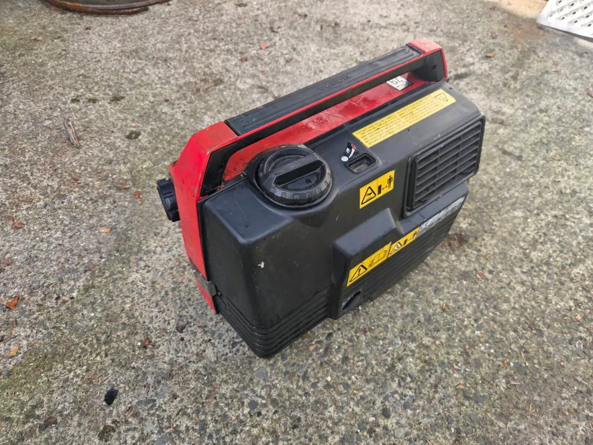 Honda ex650 suitcase generator - Image 2