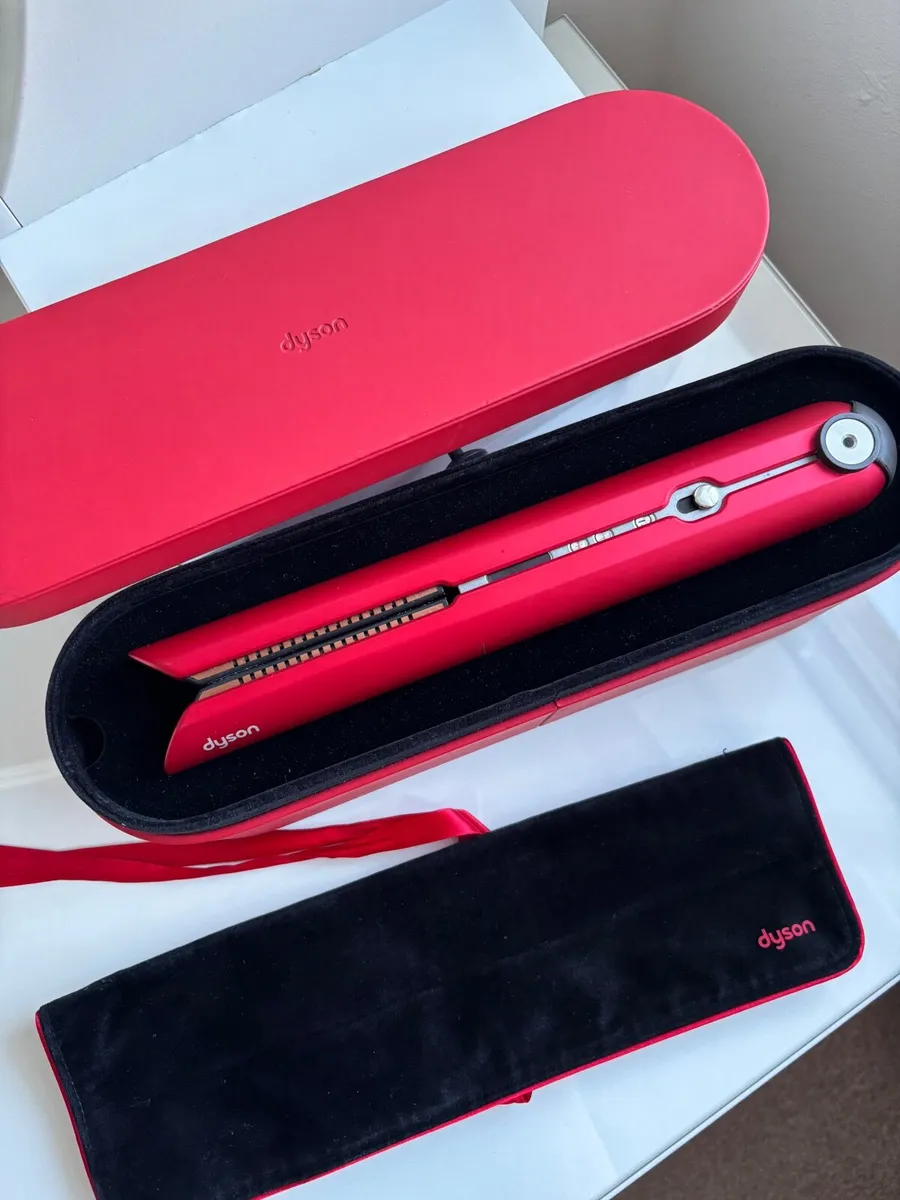 Dyson Hair straightener - Image 1