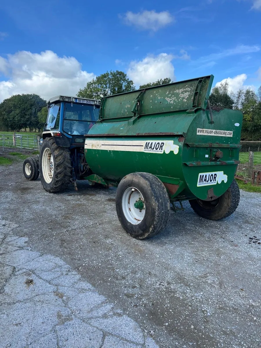 Manure spreader - Image 1