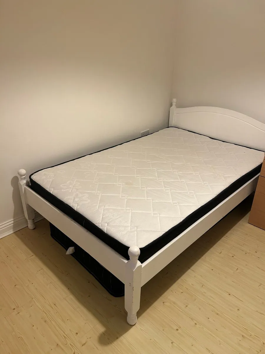 1 Double bed, 1 queen bed, headboard, Mattress X2 - Image 3