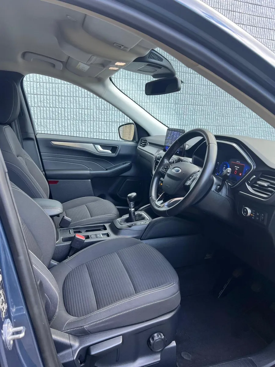 2022 Ford Kuga 81,000km Commercial - Image 4
