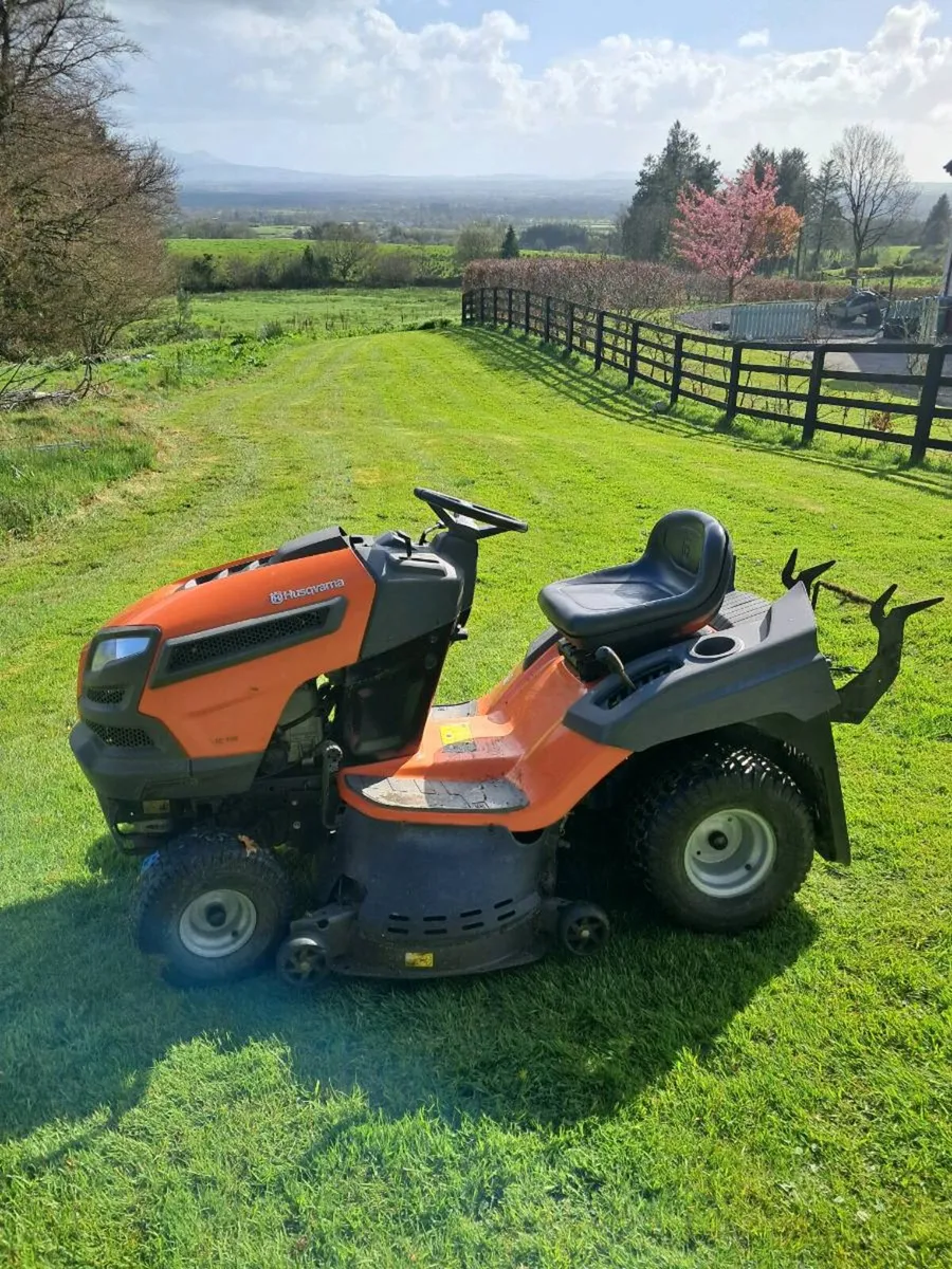 Husqvarna tractor mower - Image 1