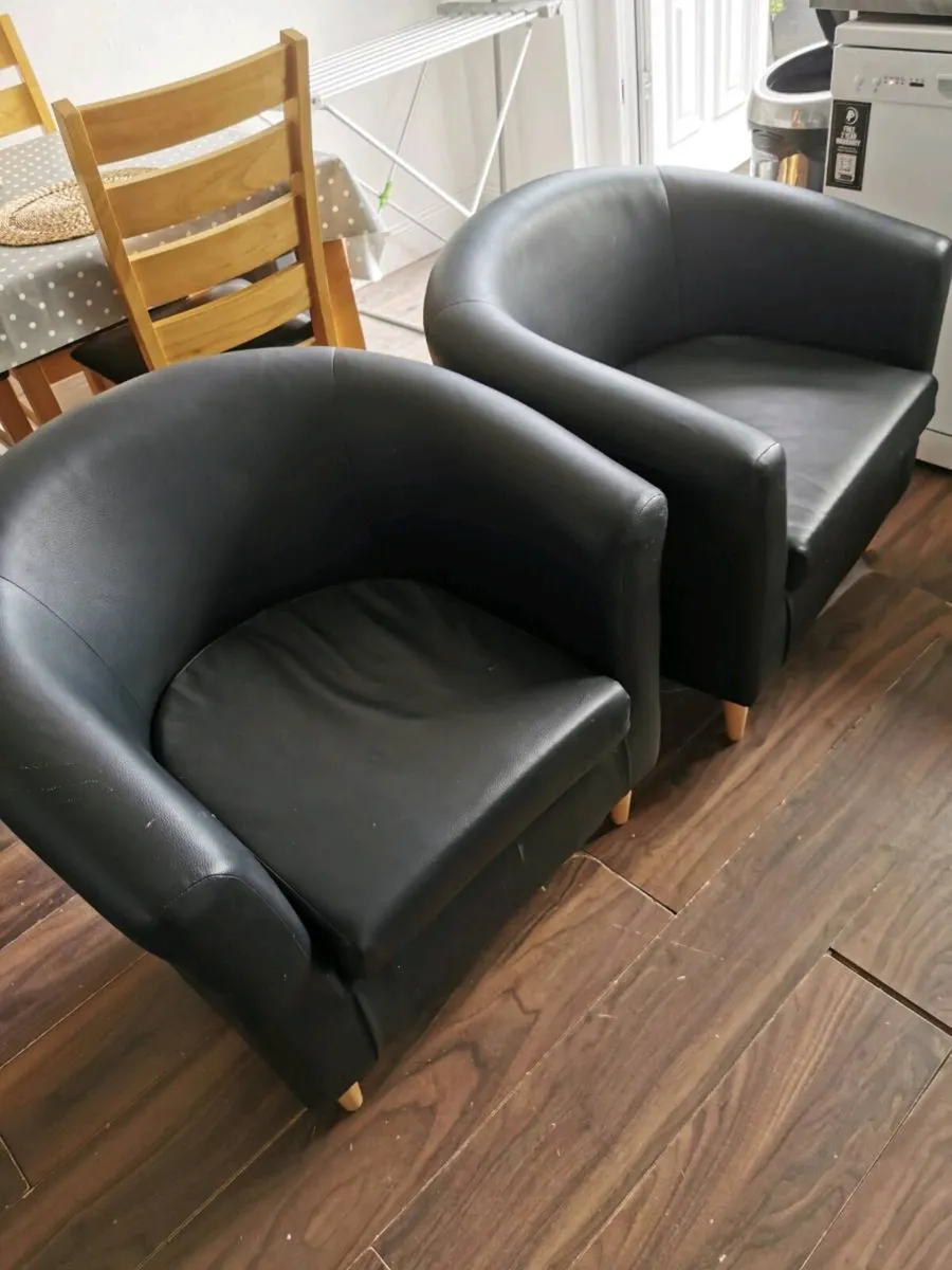 Sitting room chairs - set of 2. Leather appearance - Image 2
