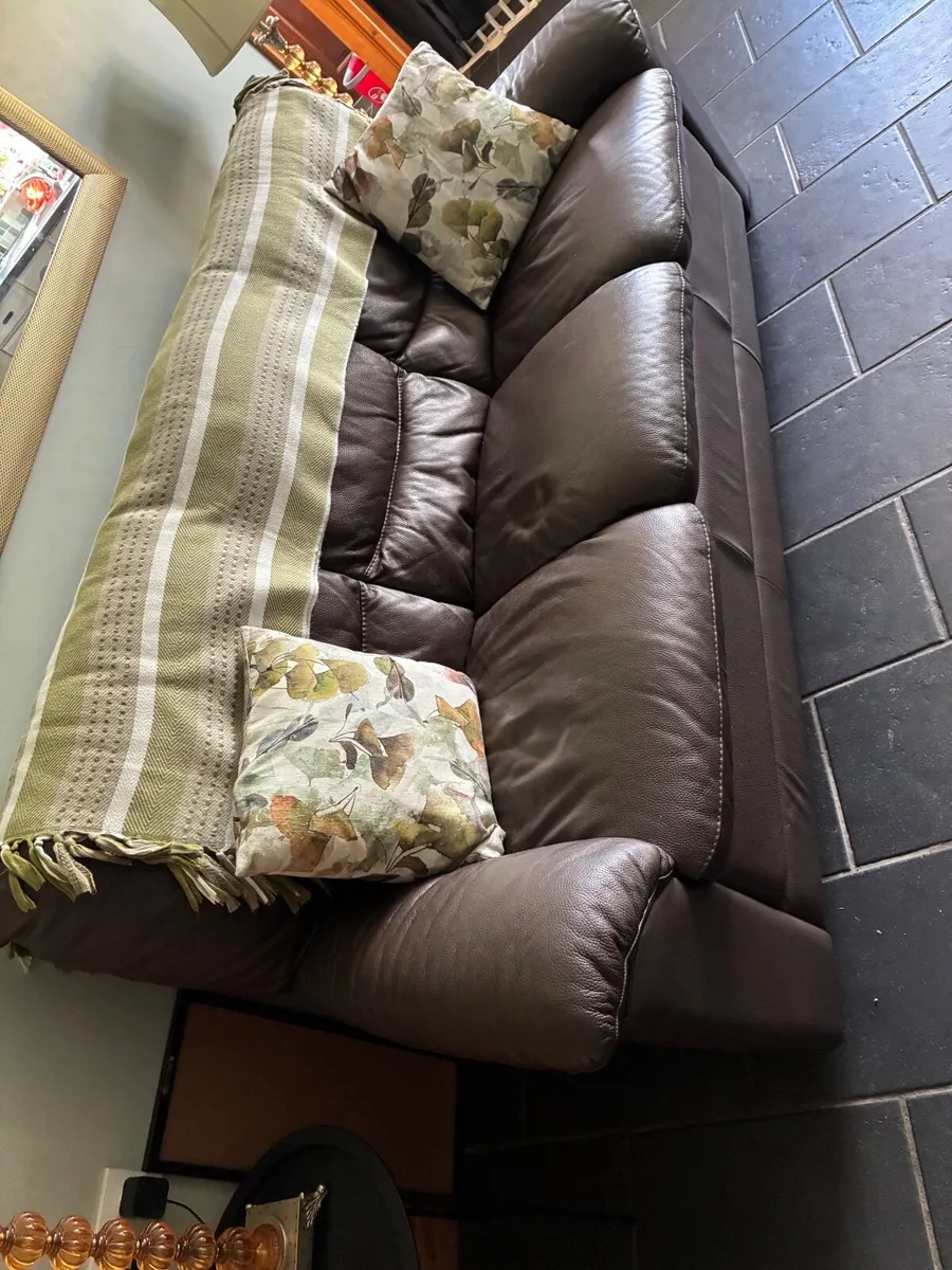 3 seater brown leather sofa - Image 3