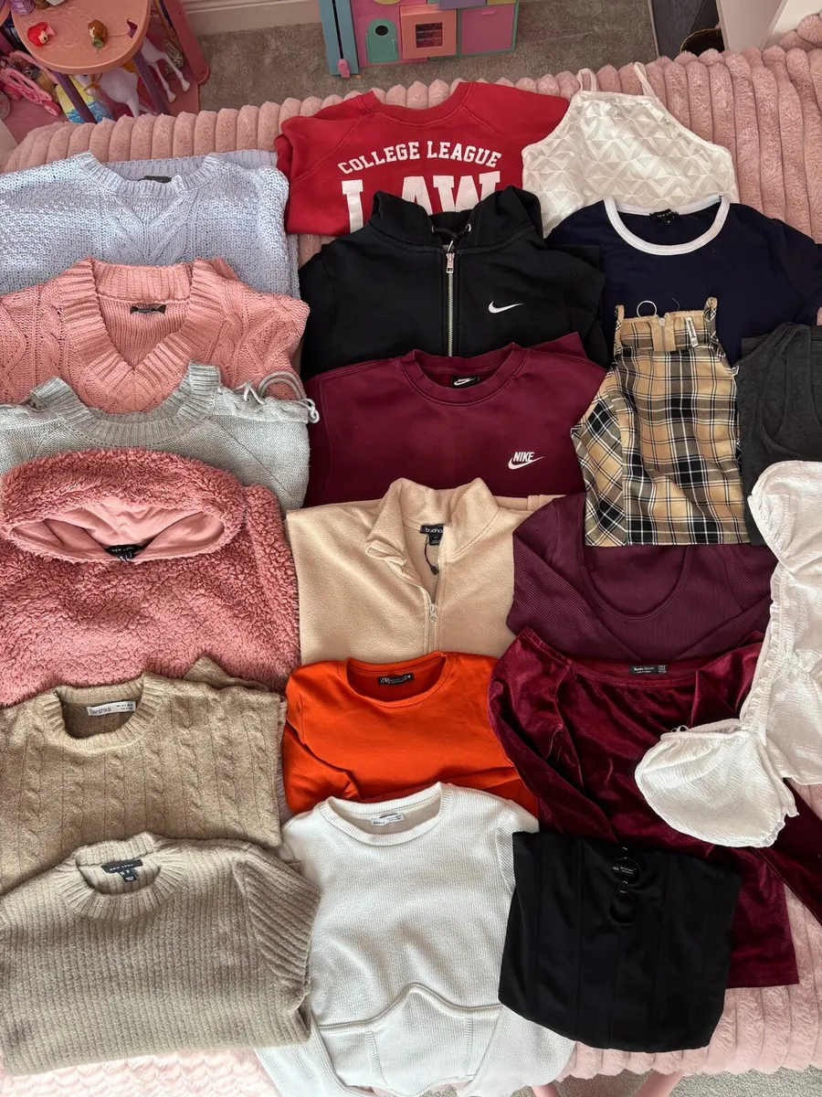 Girls clothes bundle xs/ s - Image 1