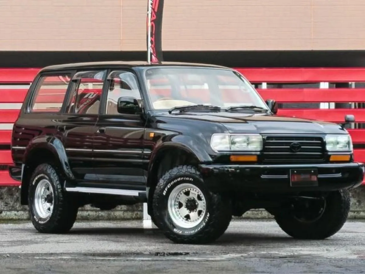 1995 TOYOTA LAND CRUISER 80 VX LIMITED 4.2 5 Seats - Image 2