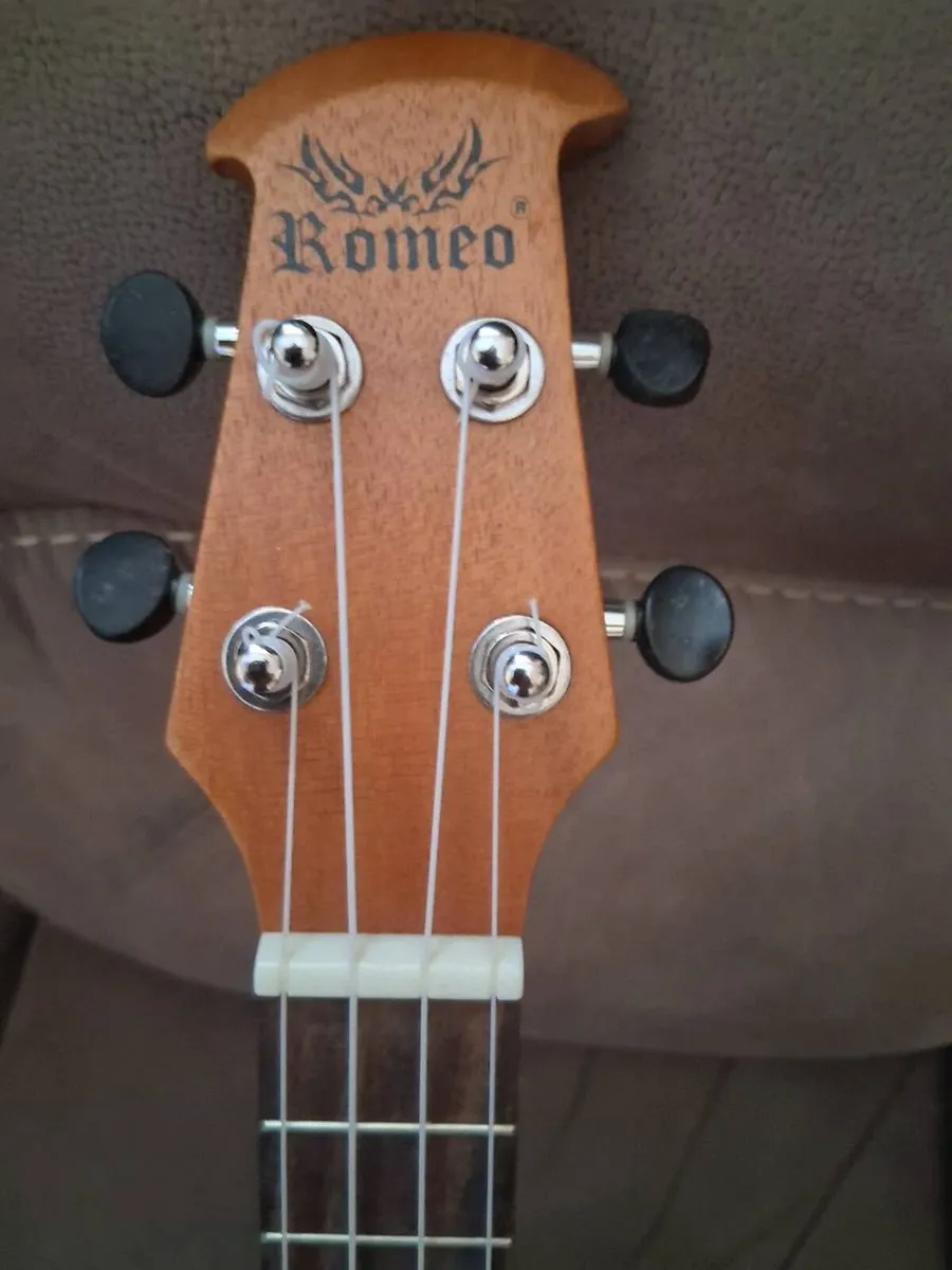 Electro acoustic ukulele. - Image 4