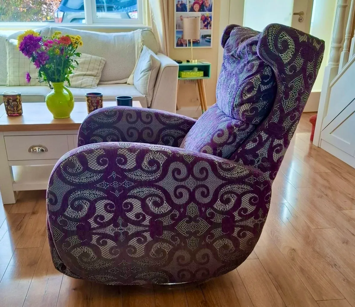 Fama Kim Recliner chair - Image 1