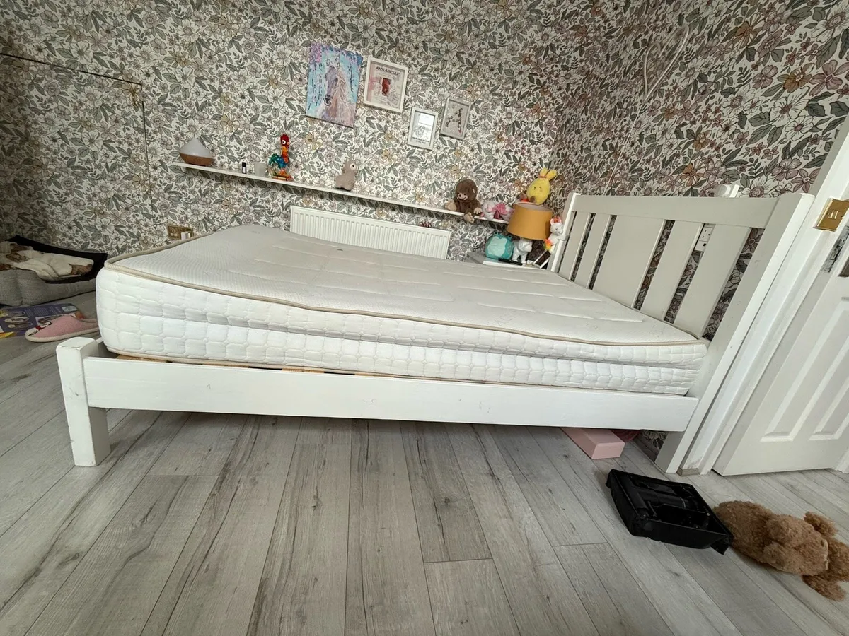 Double bed with mattress - Image 1