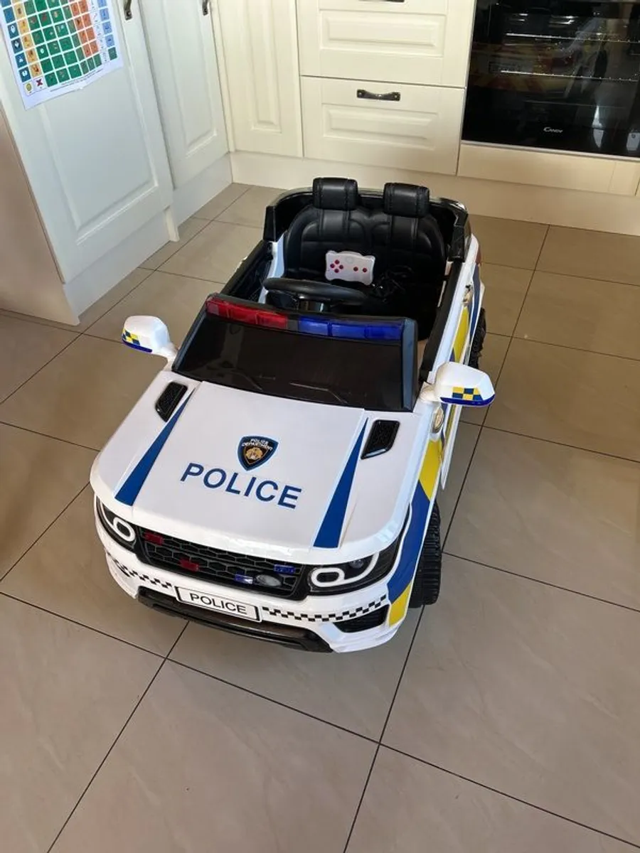 Electric Range Rover Police Car - Image 1