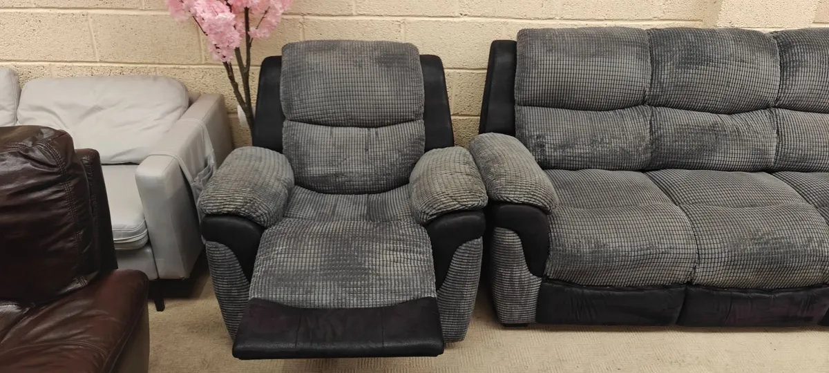 Grey Recliner Suite - Image 4
