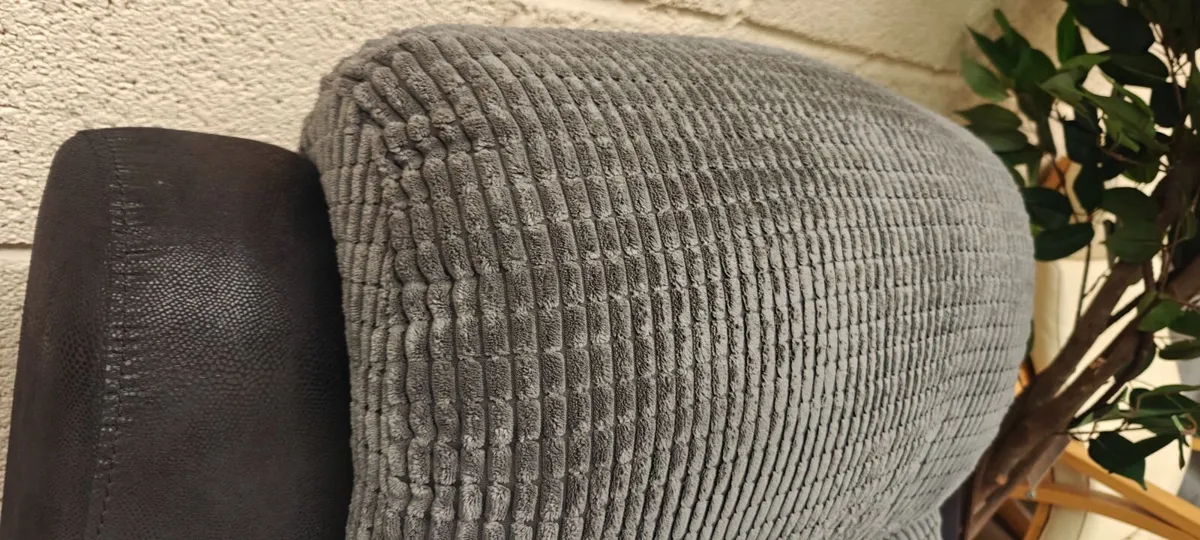 Grey Recliner Suite - Image 3