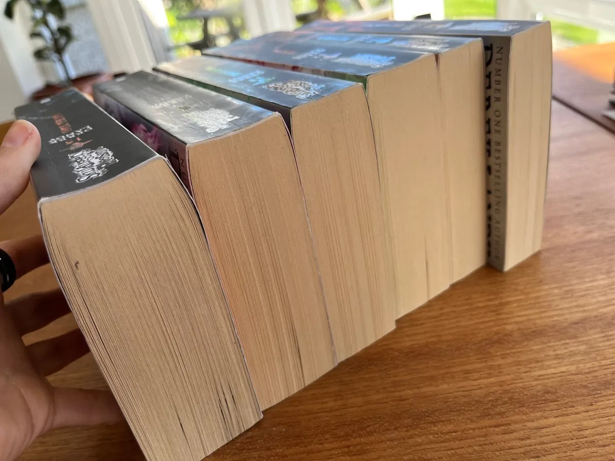 Skulduggery Pleasant complete series 1-15 plus 2! - Image 3