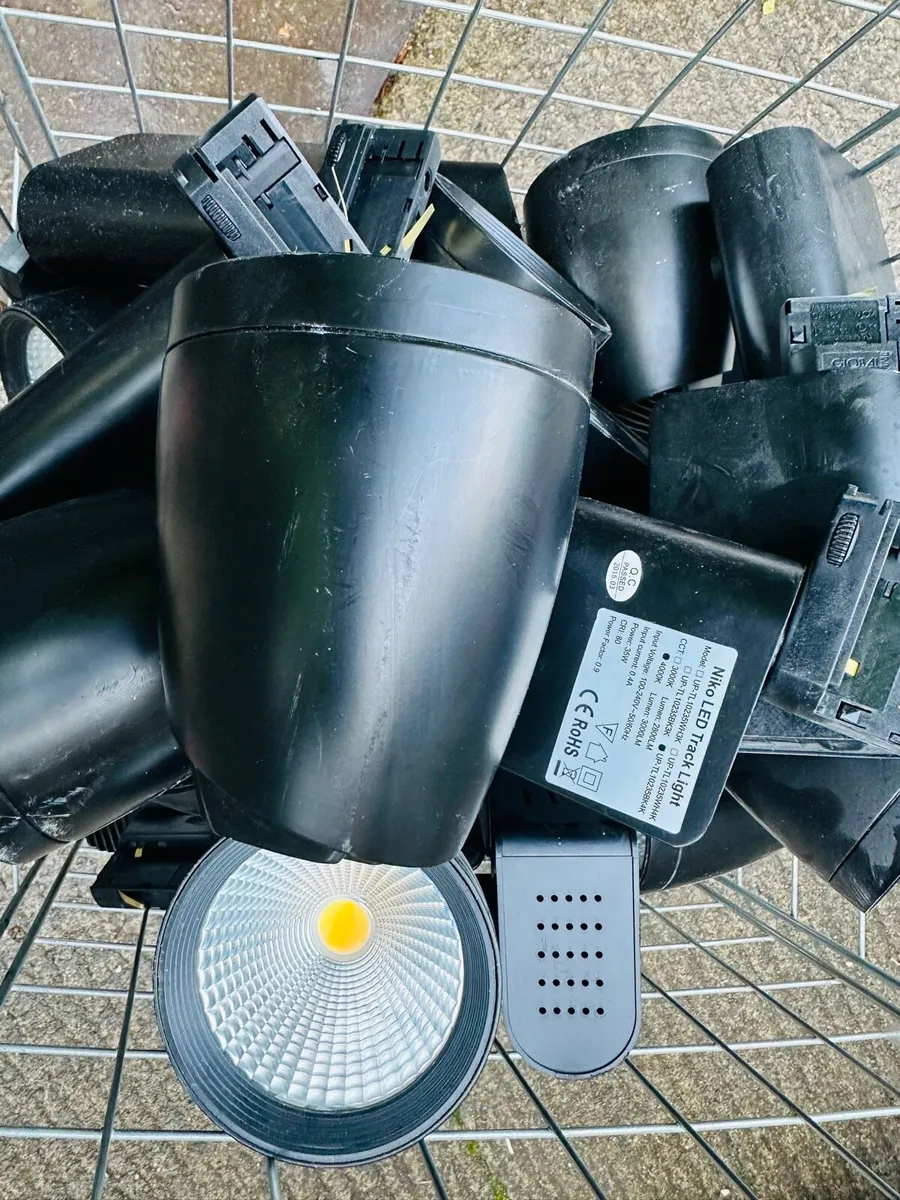 55 UNITS PRELUX NICO TRACK LIGHTS JOB LOT - Image 3