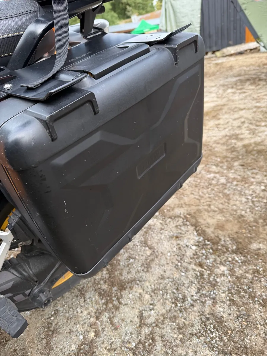 BMW Vario Side Panniers – Pair - Image 3