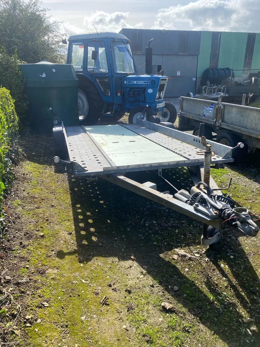 Tractor and trailer - Image 1