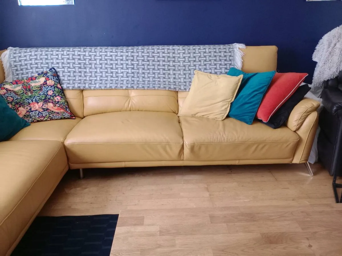 L shape leather sofa - Image 2