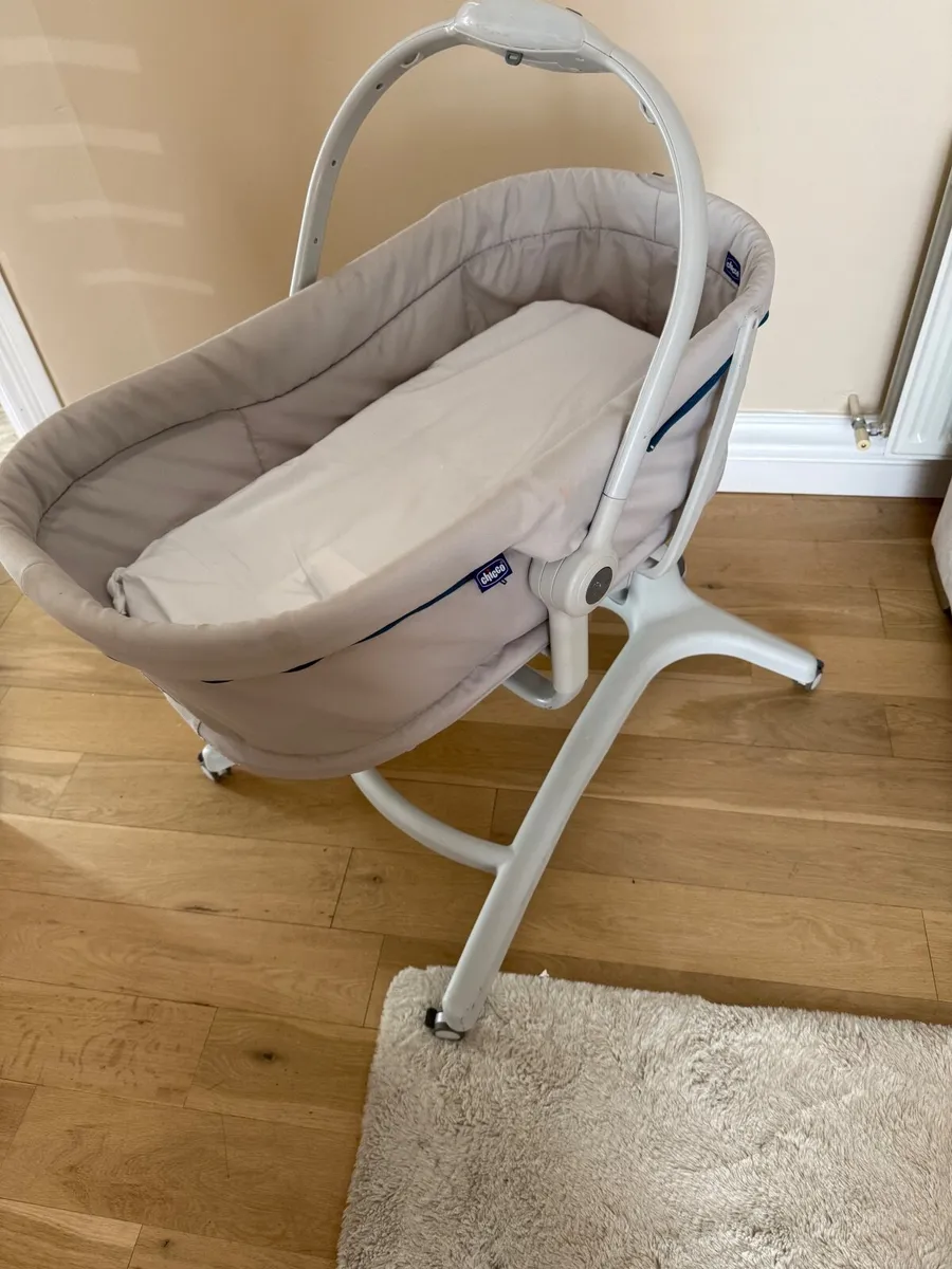 3in1 Chicco baby bed and chair - Image 3