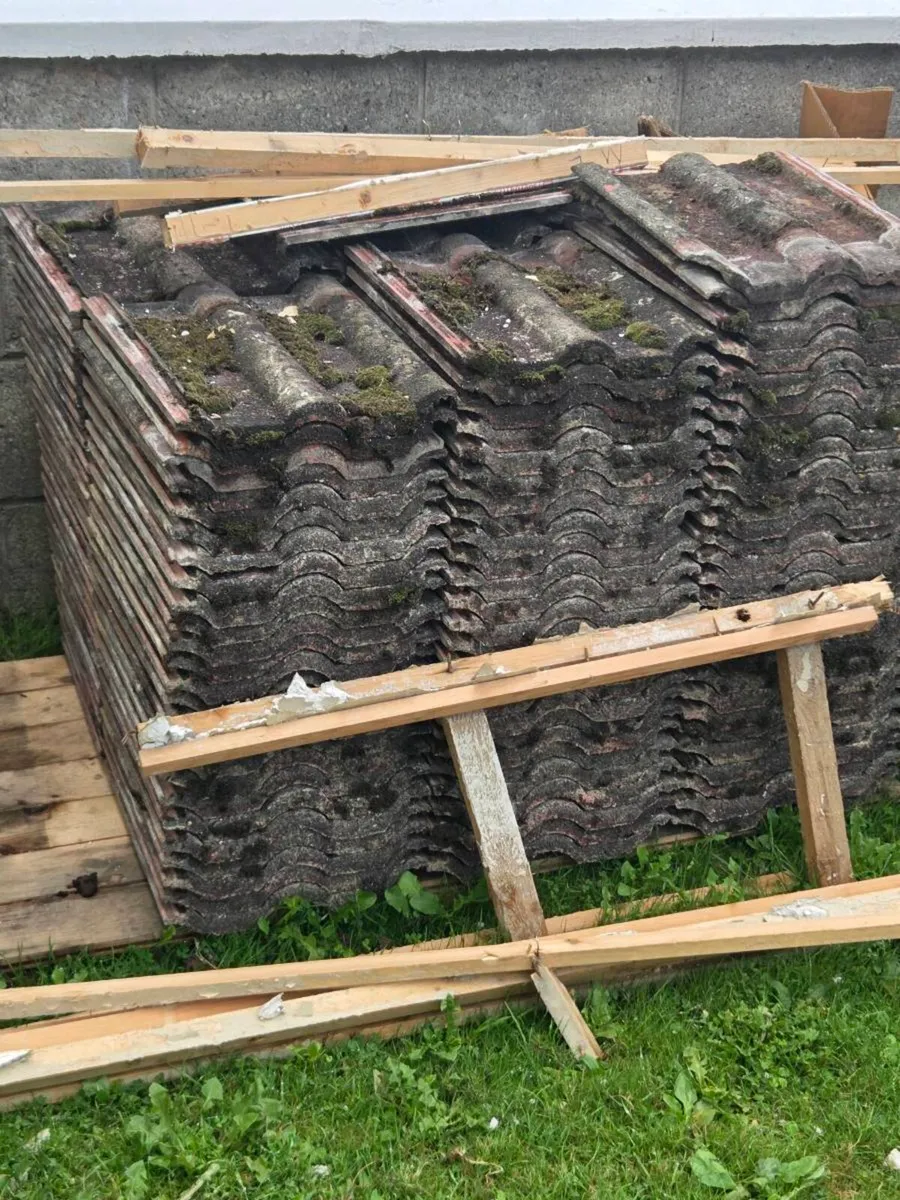 Roof tiles