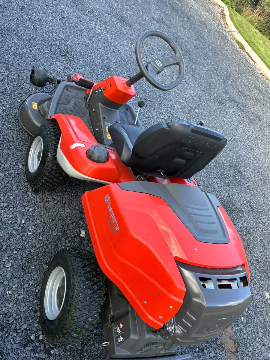 Husqvarna Ride on Lawnmower - Image 4