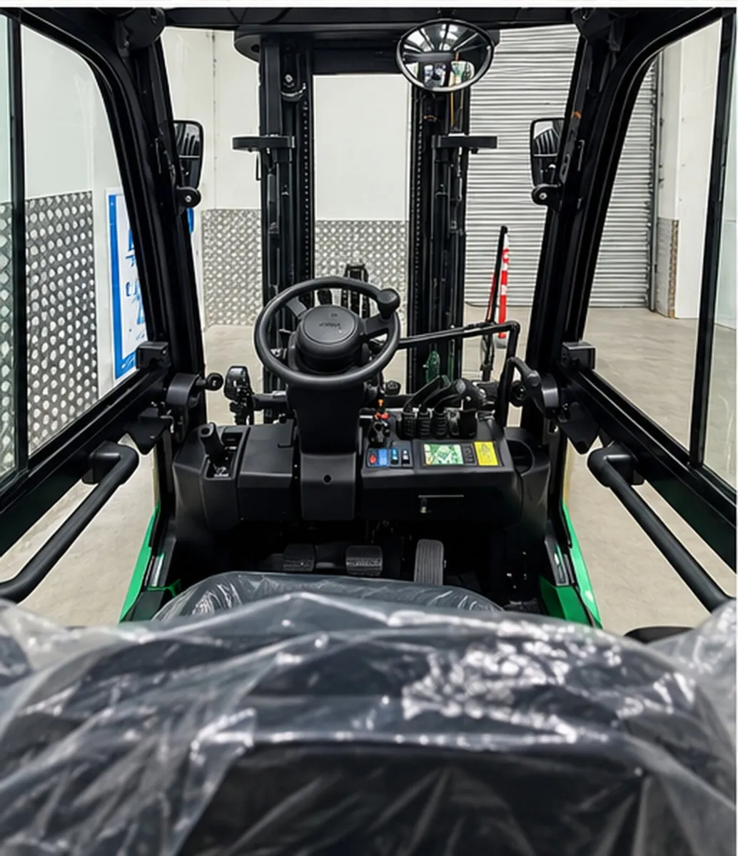 Electric Forklift - Image 4