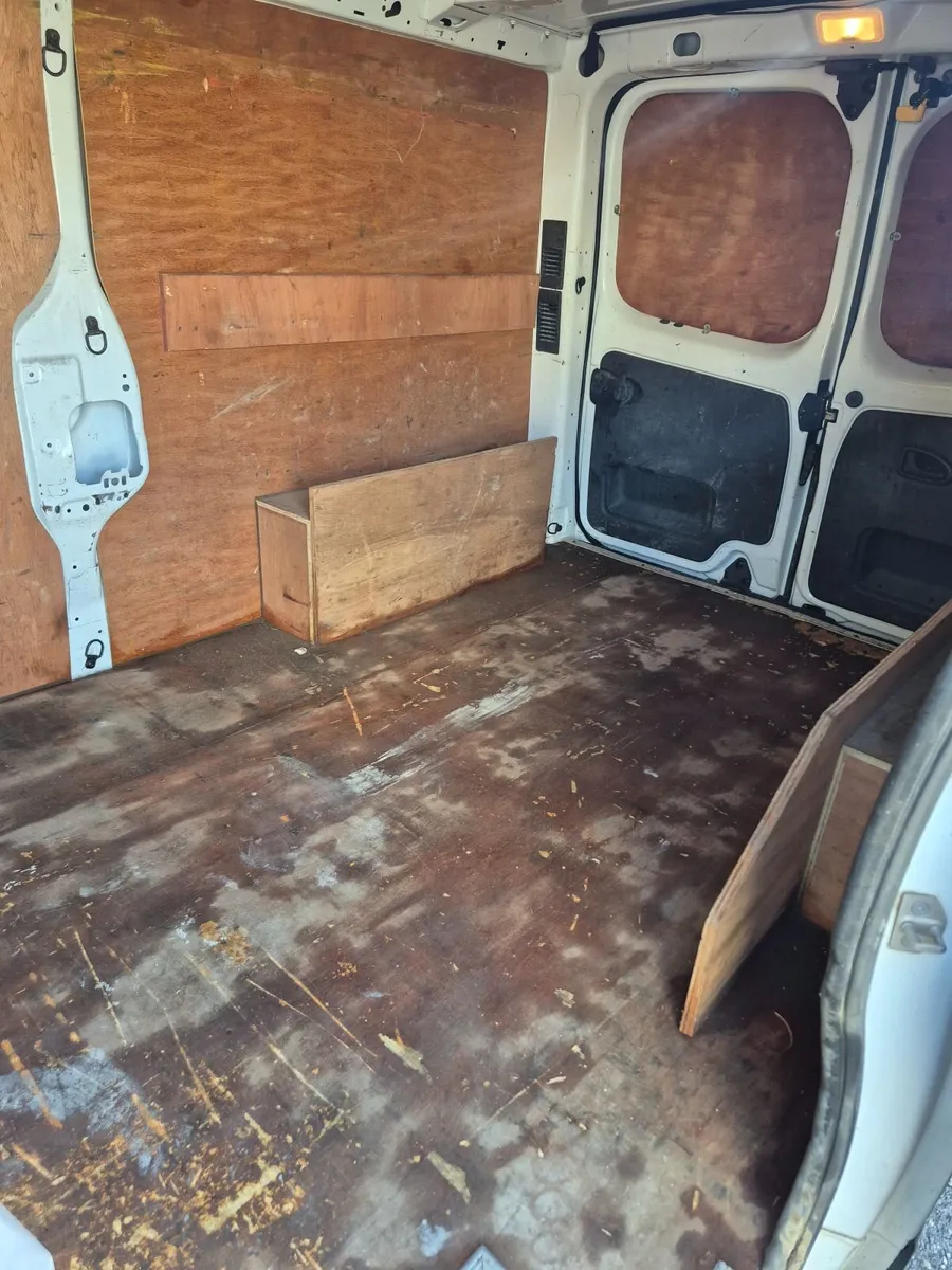 Renault Trafic 2019 - Image 2