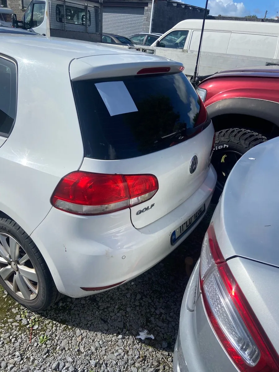 Car Parts VW Golf 1.6 TDI for breaking - Image 4
