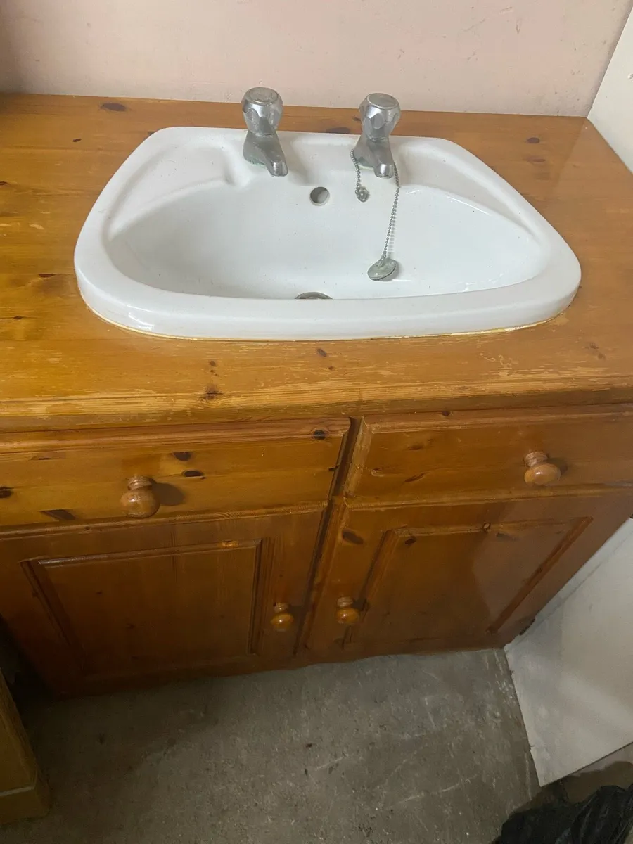 Bathroom/bedroom/utility unit for sale. - Image 1