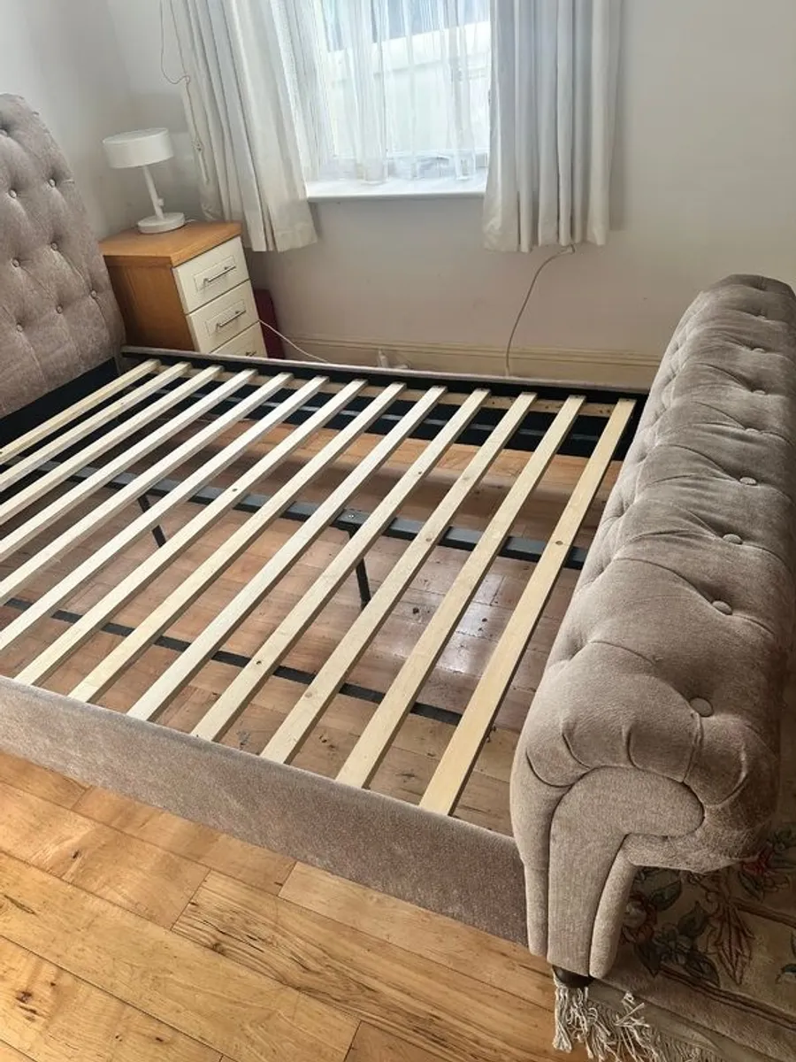 Double bed frame 4ft 6in - Image 1