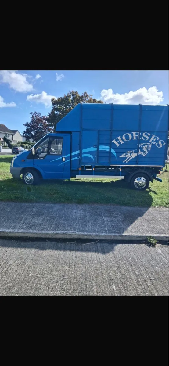Horse van - Image 3