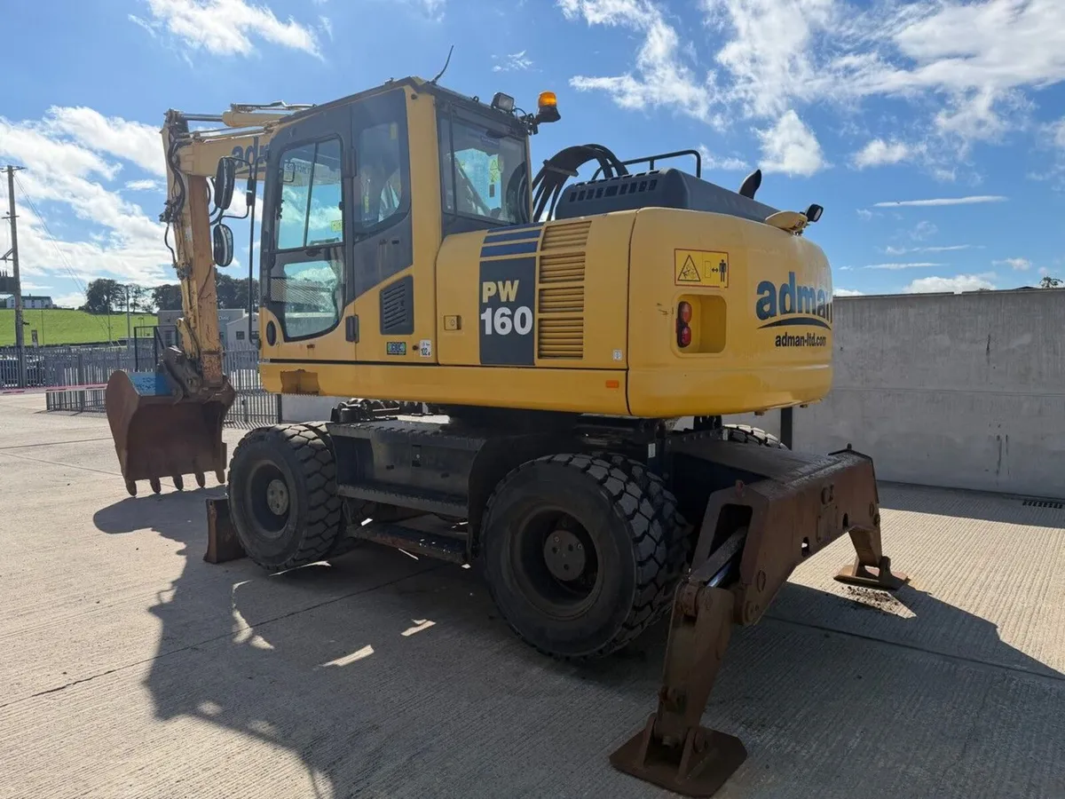 KOMATSU PW160-8 16 TON WHEELED EXCAVATOR - Image 4