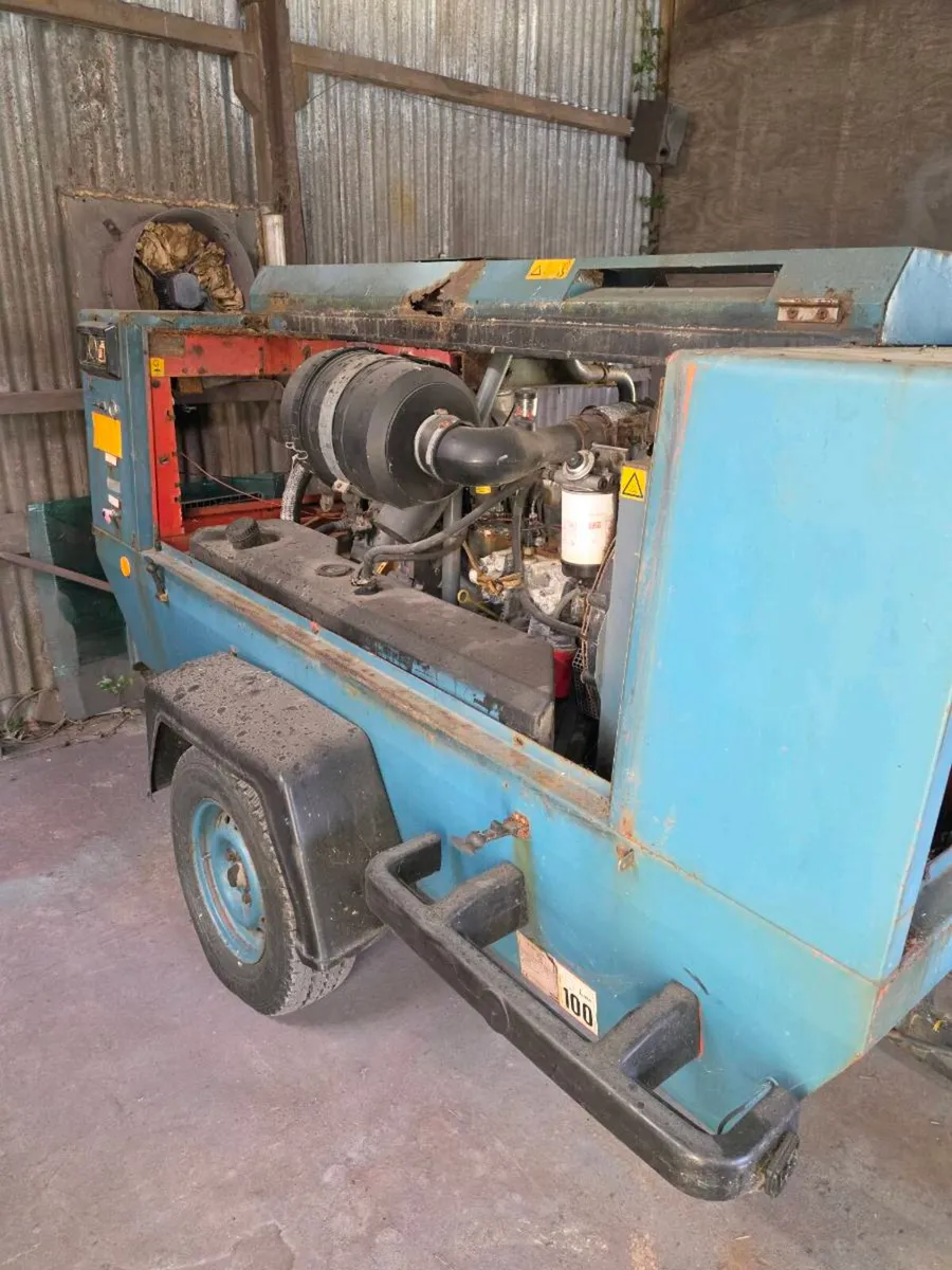260cfm compressor and full shot blasting set up - Image 3