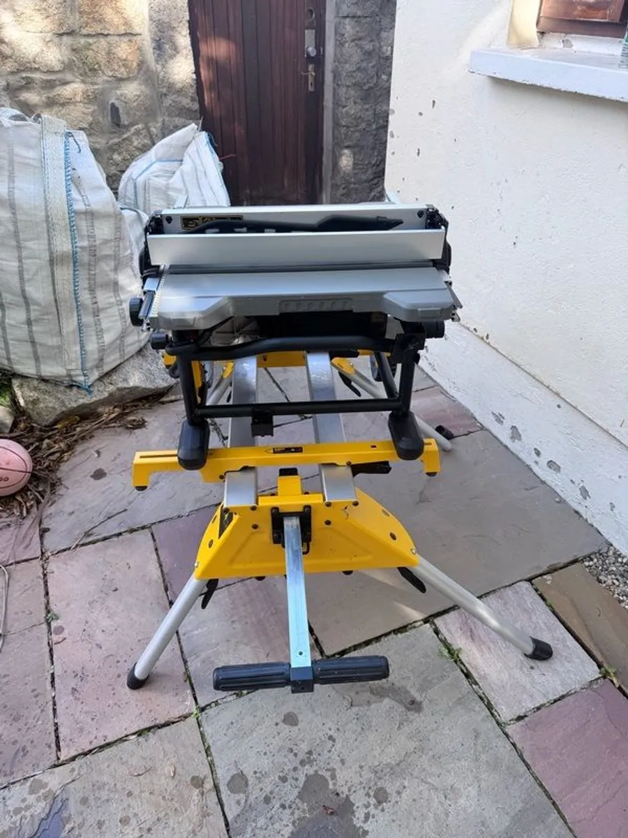 DeWalt DWE7485 240V Table Saw + Wheeled Folding Stand in Excellent Condition - Image 1