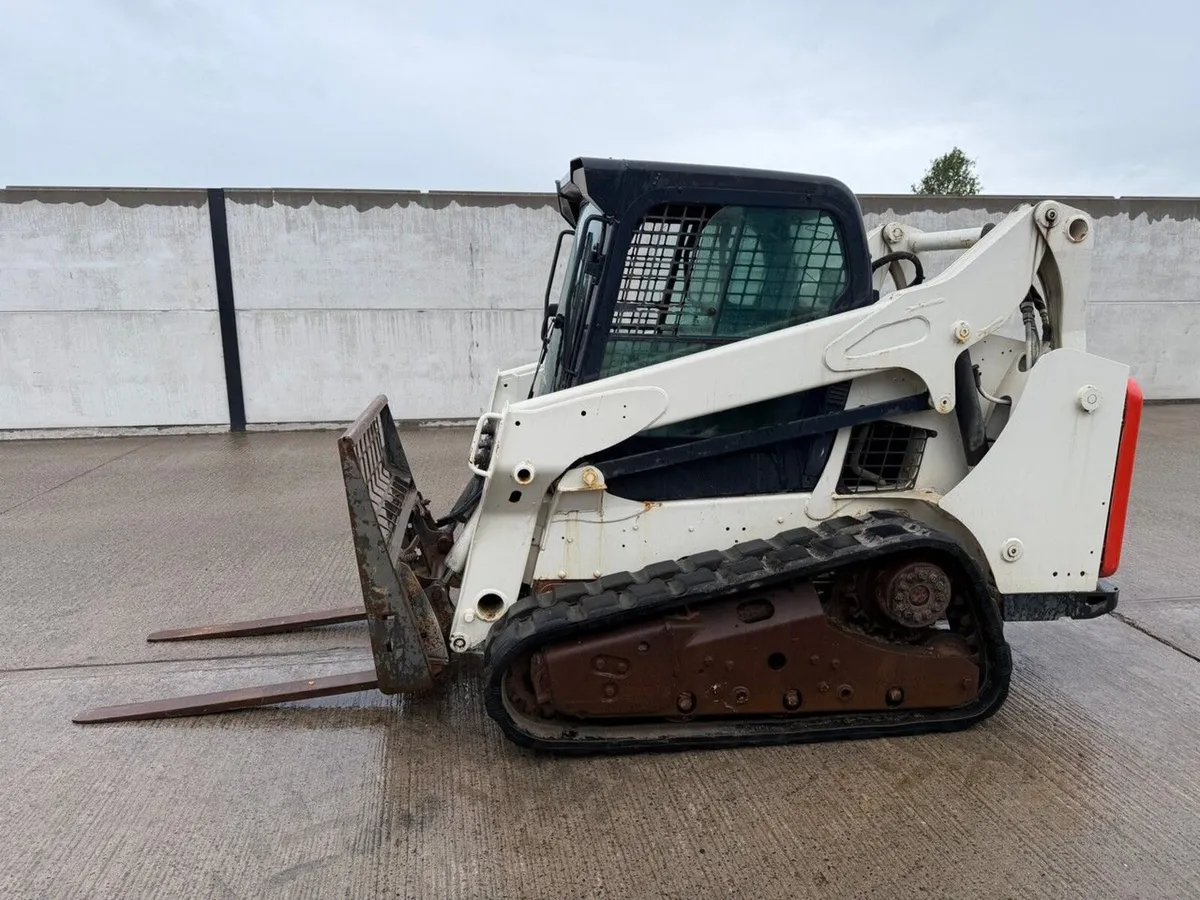 BOBCAT T590 TRACKED SKID STEER LOADER - Image 3