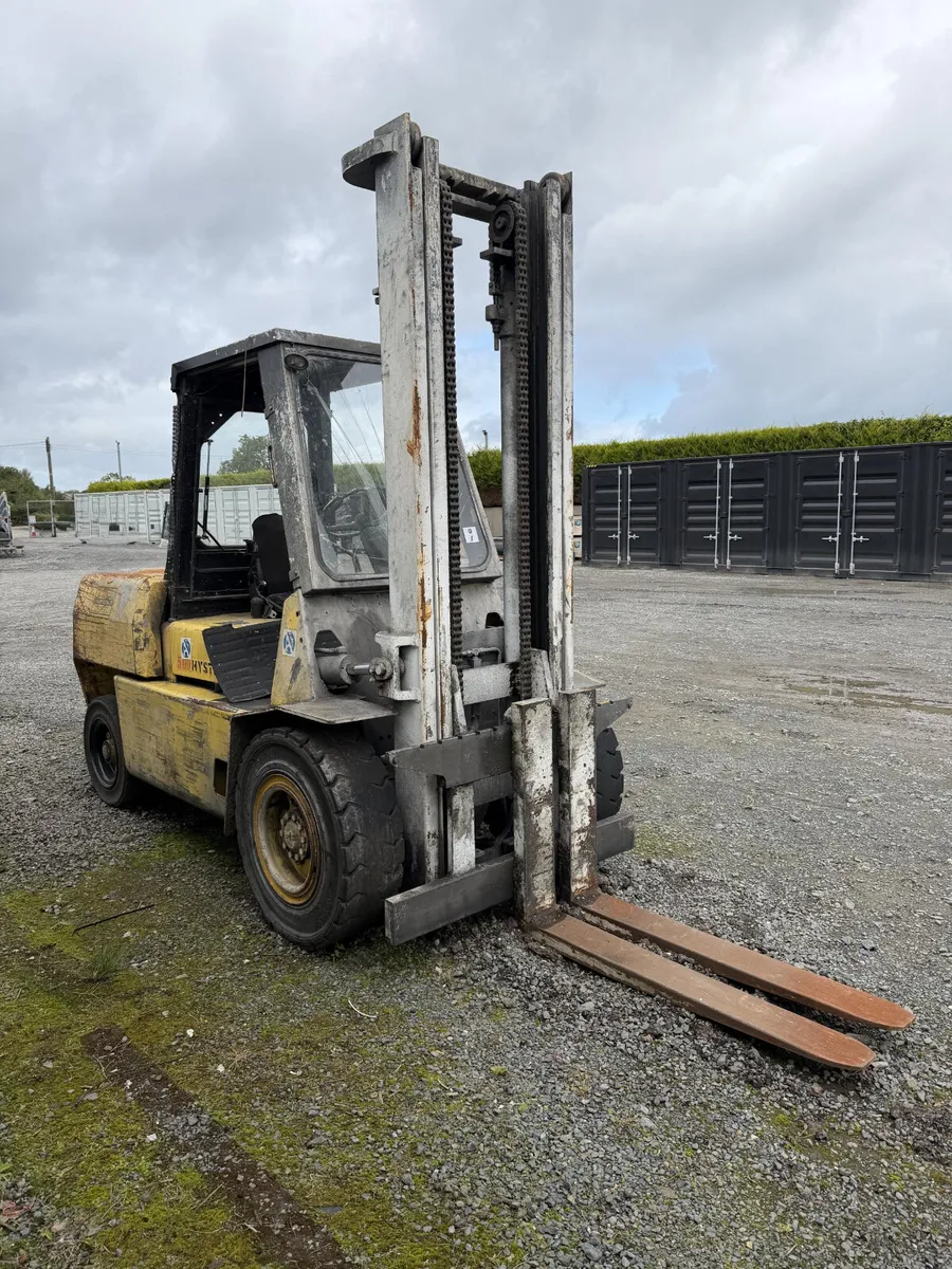 1998 Hyster 5-Tonne Forklift **Online Auction** - Image 1