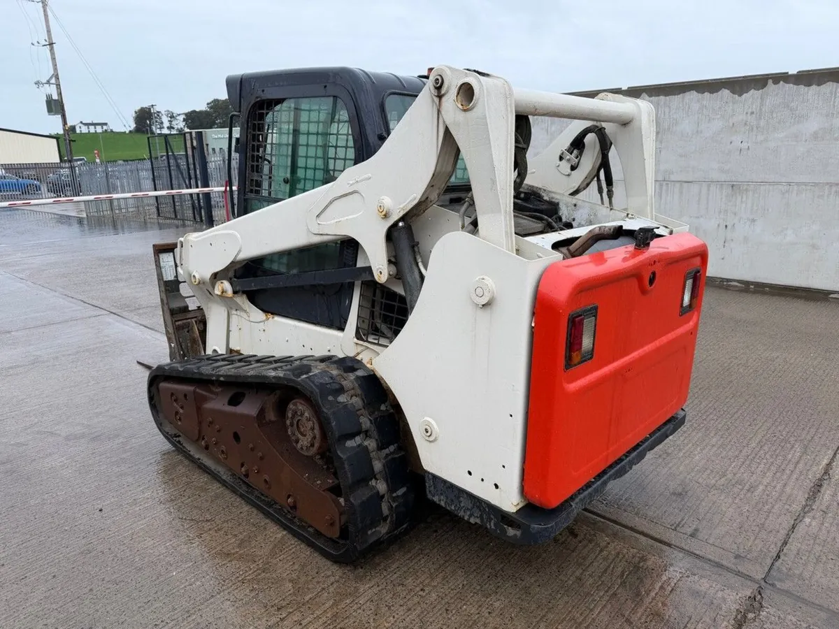 BOBCAT T590 TRACKED SKID STEER LOADER - Image 4