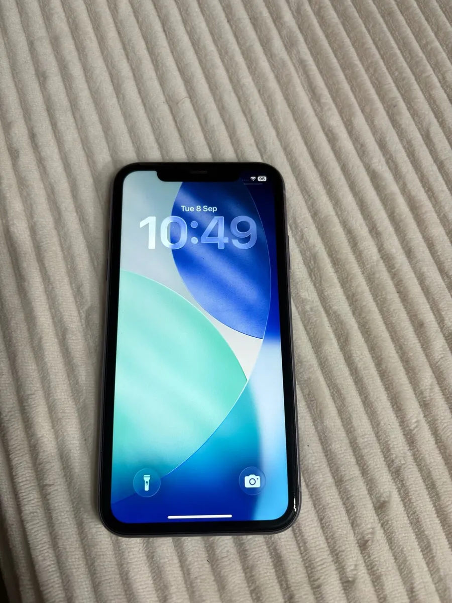 Phone - Image 1