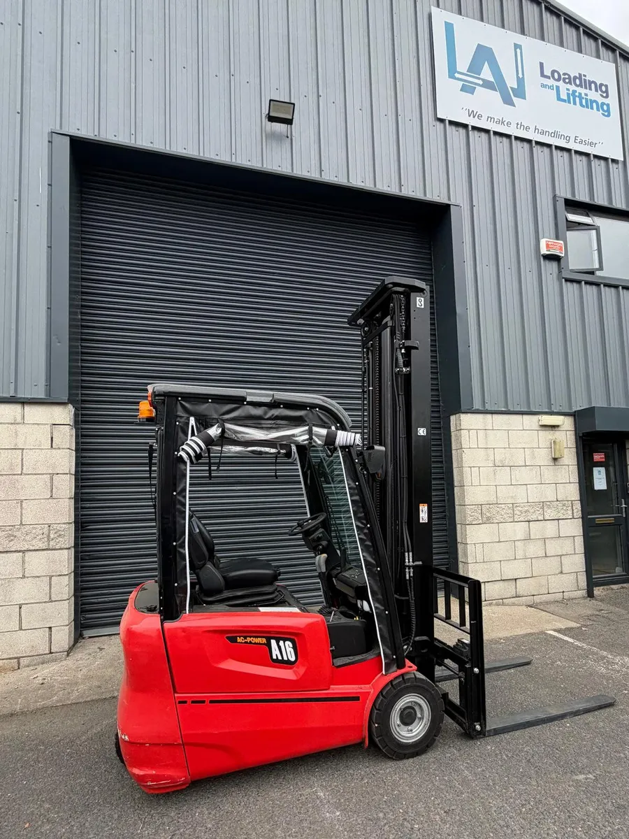 Electric Forklift
