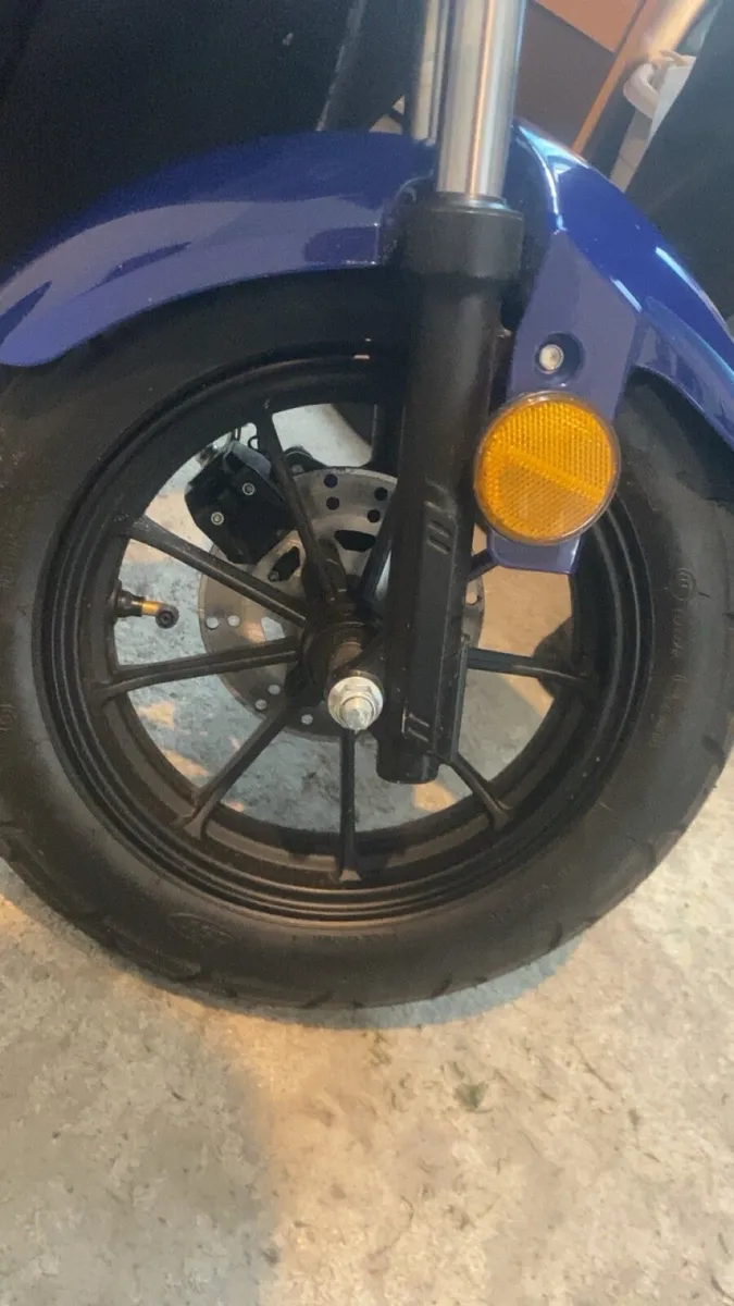 Scooter - Image 4