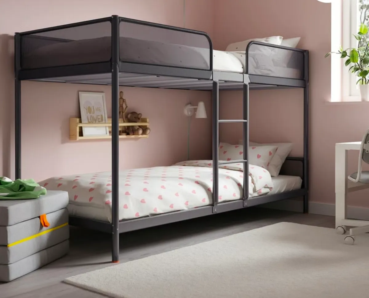 bunk beds - Image 1