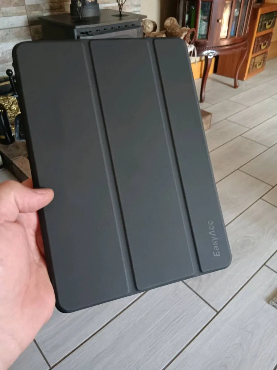 Ipad 5th generation - Image 4