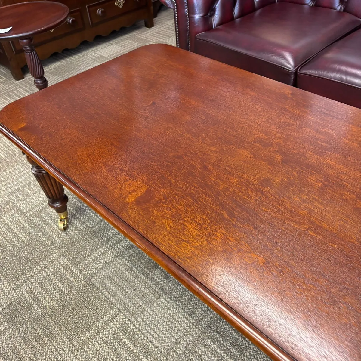 Beautiful solid mahogany turned legged coffee tabl - Image 3