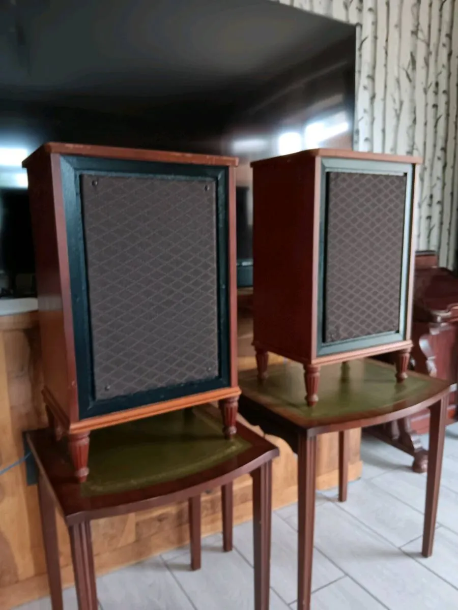 Vintage speakers beautiful condition - Image 3