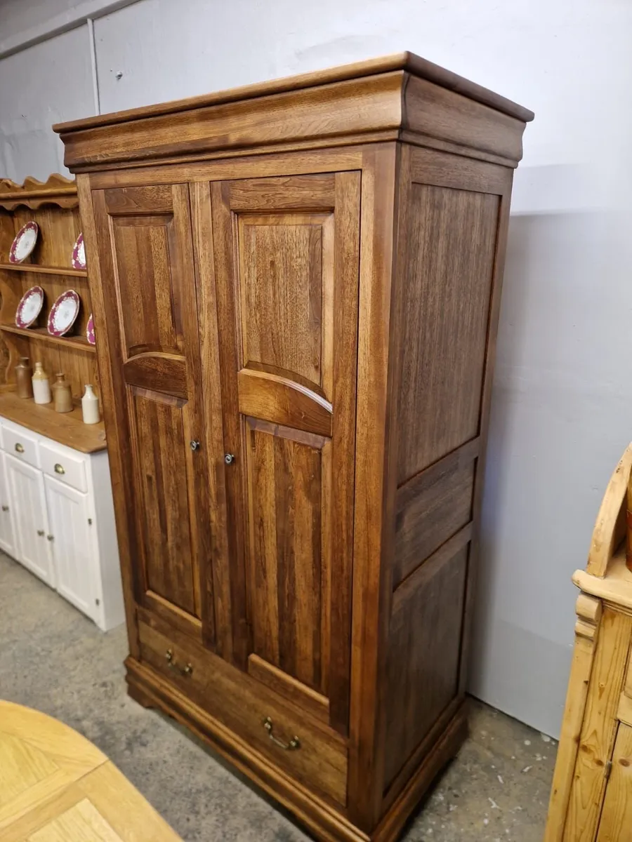 Victorian style oak wardrobe - Image 2