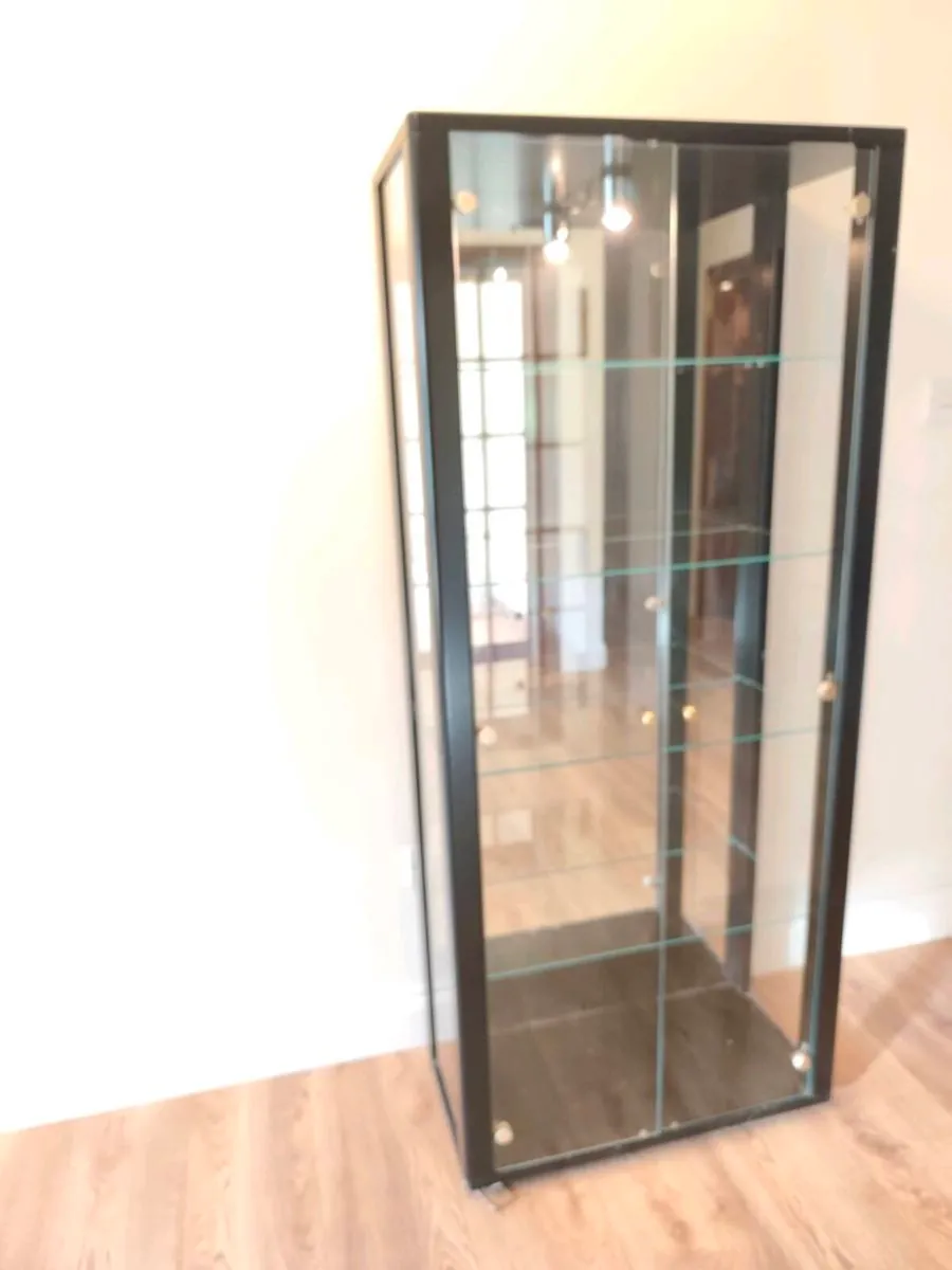 Mirrored Display Case - Image 1