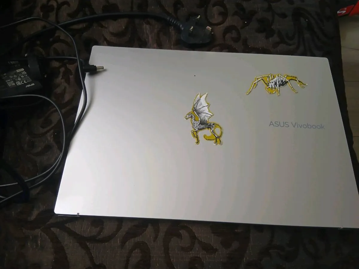 Asus vivobook - Image 2